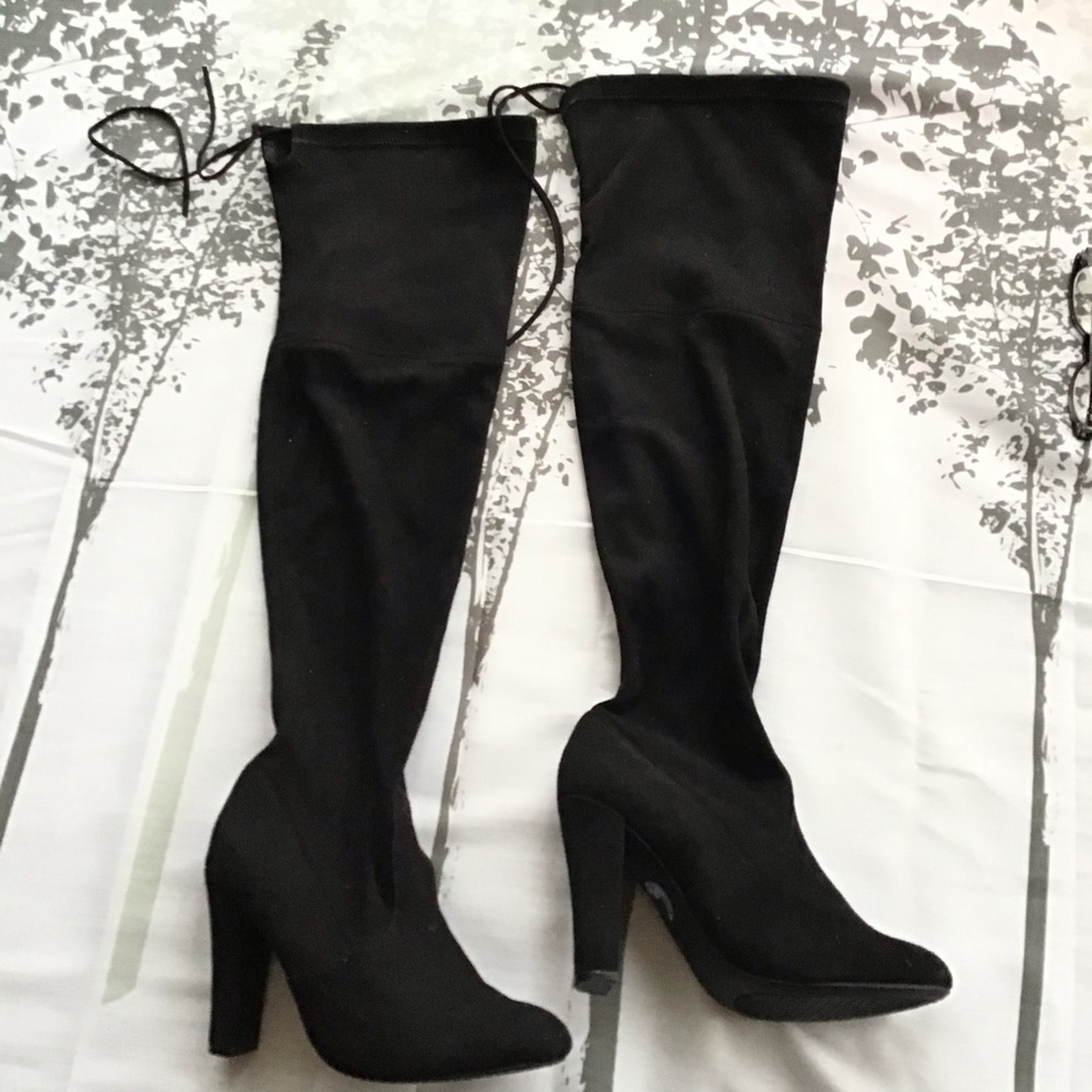Black,Tall suede boots, size 7.5